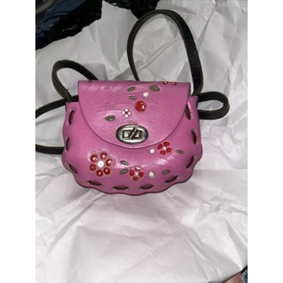 Mexico hand made leather crossbody mini purse
Great condition - Picture 1 of 10